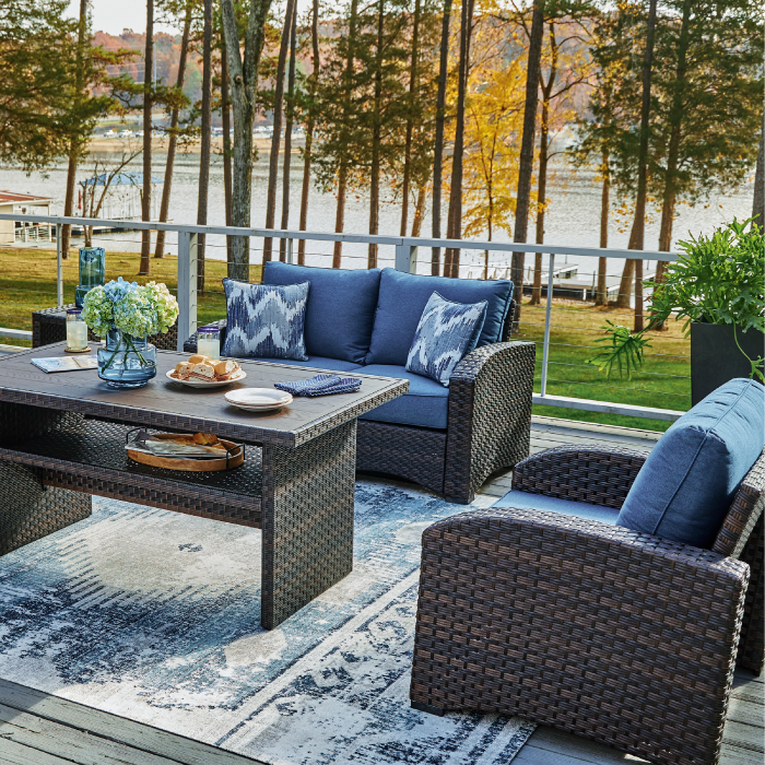 Windglow Loveseat Group 4-Piece