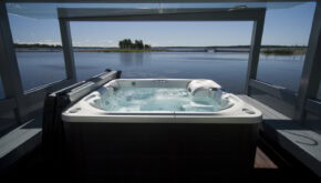 What to Look For in a Hot Tub Cover